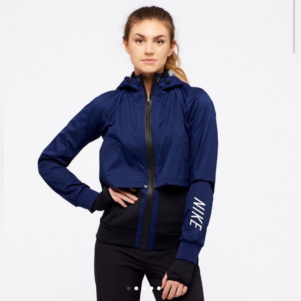 NIKE Women’s Therma Shield 2 in 1 Training Jacket SIZE: SMALL - Picture 1 of 16